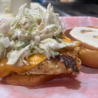 Creamy Garlic Chicken Sandwich